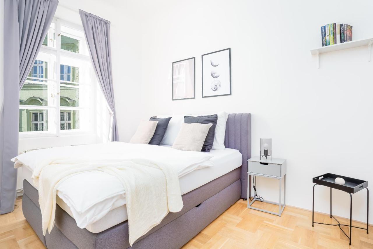 Prague Days - Bright Apartment - Old Town Exterior photo